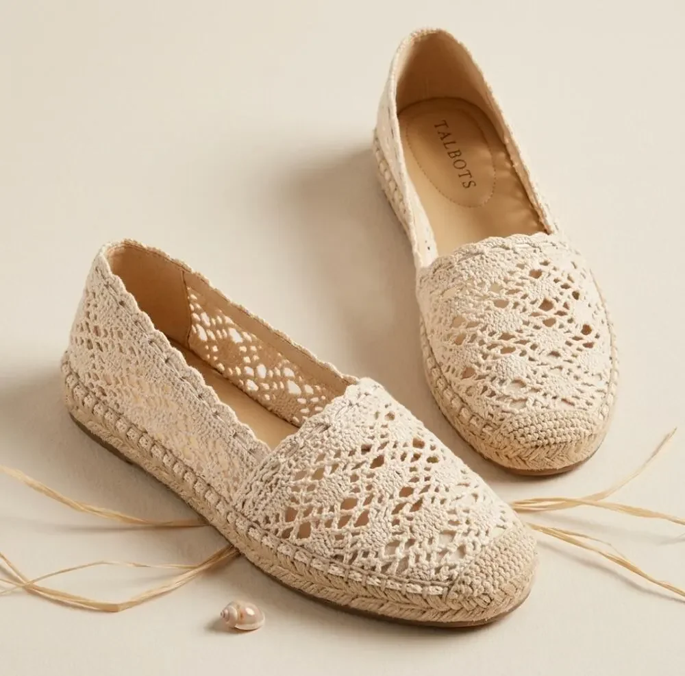 TALBOTS Izzy Espadrille Flats Shoes White Floral Honeycomb Crochet Slip On 6.5M